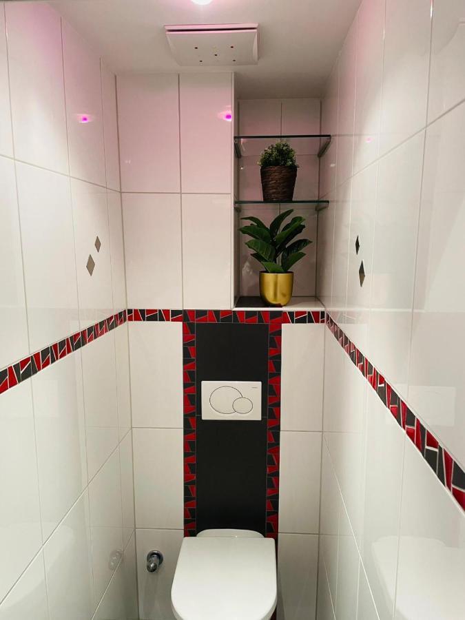 Apartament Super Deluxe - Near U6, U3 In Center *